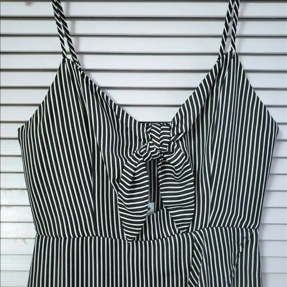 Urban Outfitters Bl/wh stripe ruffle wrap dress - Picture 2 of 4